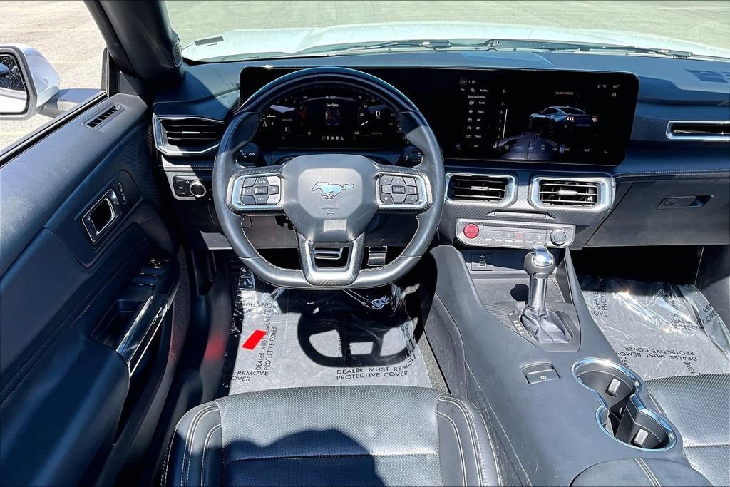 Certified 2025 Ford Mustang Premium RWD image 5