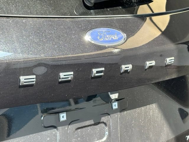 Certified 2023 Ford Escape Active AWD/4WD image 27