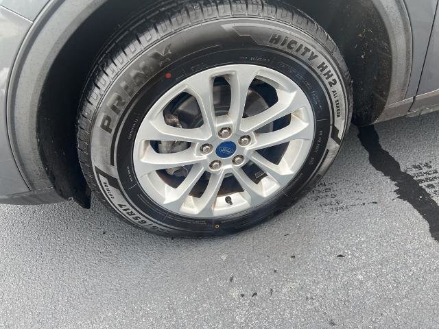 Certified 2022 Ford Escape SE image 9