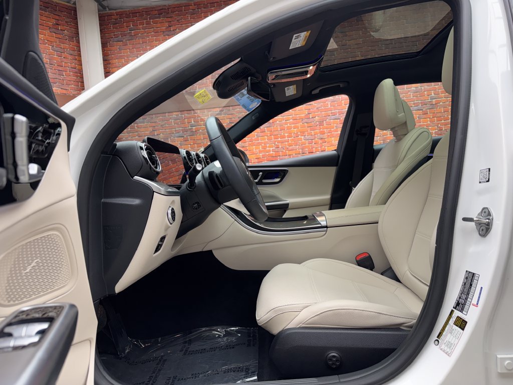 Used 2024 Mercedes-Benz C 300 4MATIC Sedan image 21