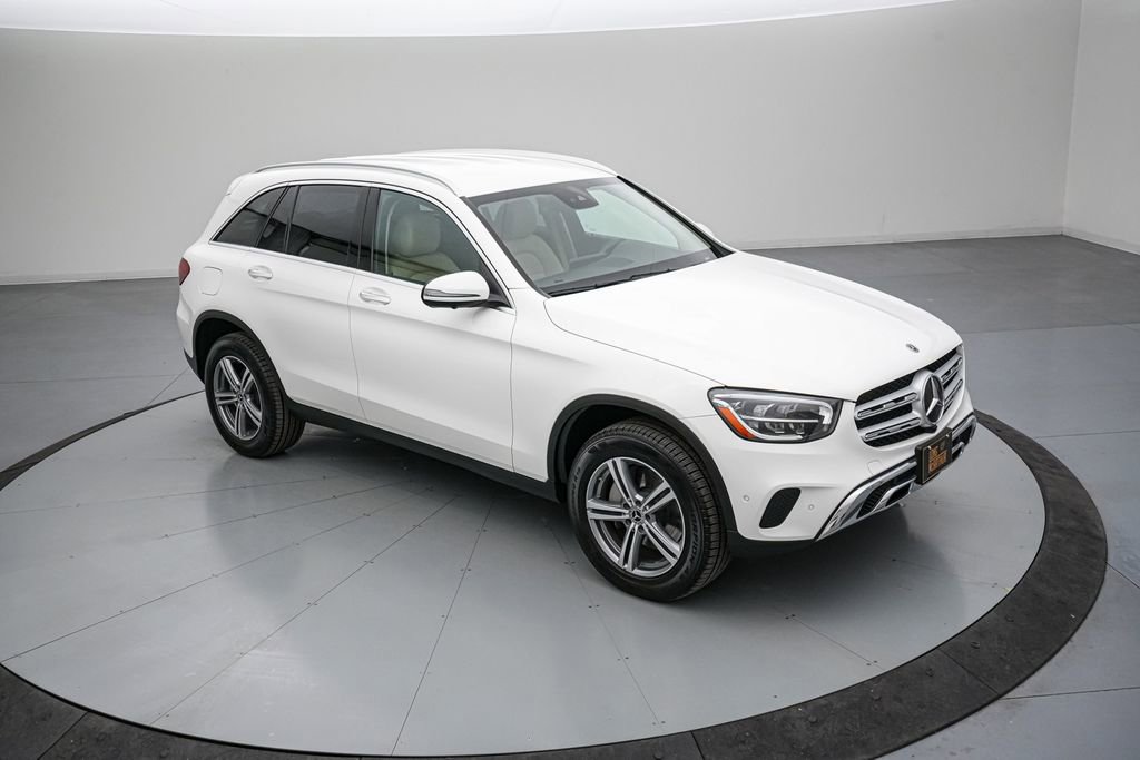 Used 2022 Mercedes-Benz GLC 300 4MATIC image 3