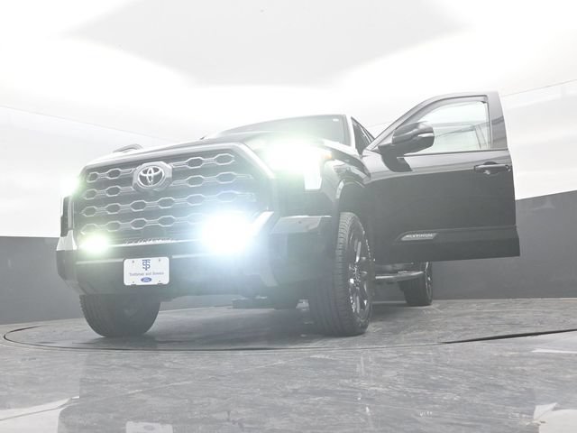 Used 2024 Toyota Tundra Platinum AWD/4WD image 32