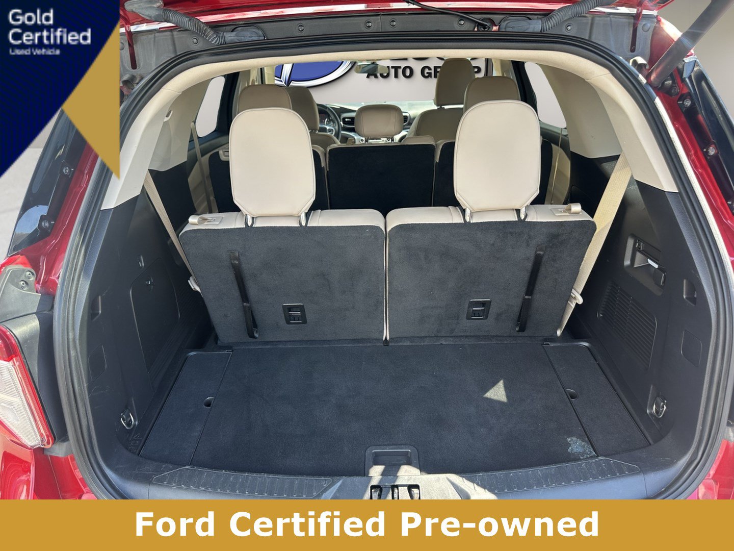 Certified 2022 Ford Explorer XLT w/ Equipment Group 202A AWD/4WD image 7