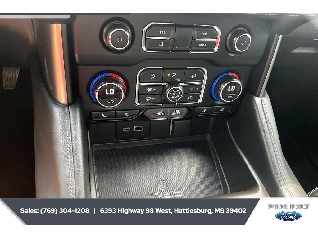 Used 2021 Chevrolet Tahoe Z71 w/ Z71 Signature Package AWD/4WD image 24