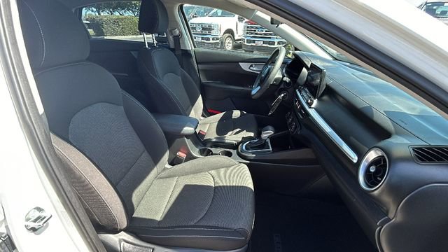 Used 2024 Kia Forte LXS FWD image 11