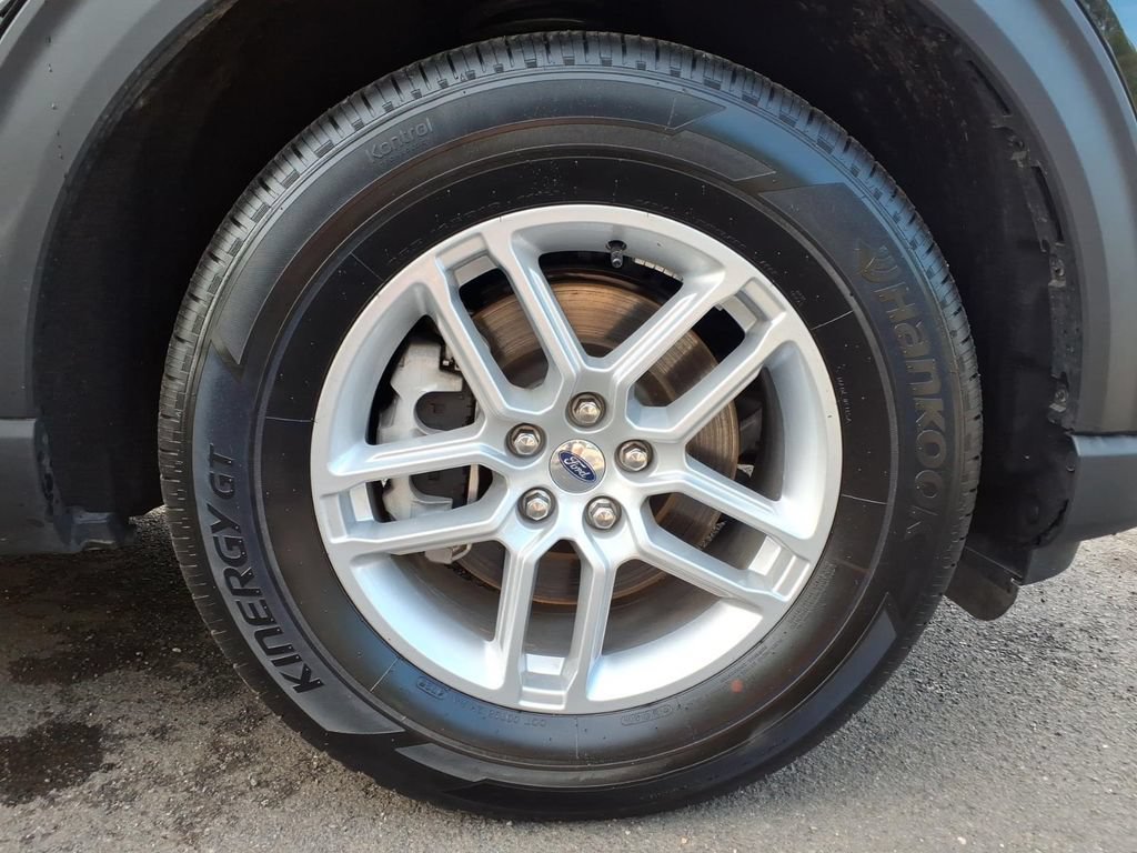 Certified 2026 Ford Explorer Active AWD/4WD image 23