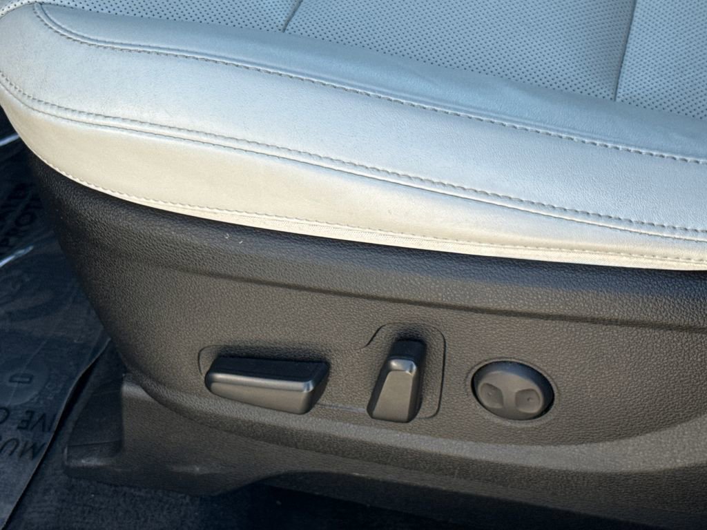 Used 2022 Kia Telluride S image 26