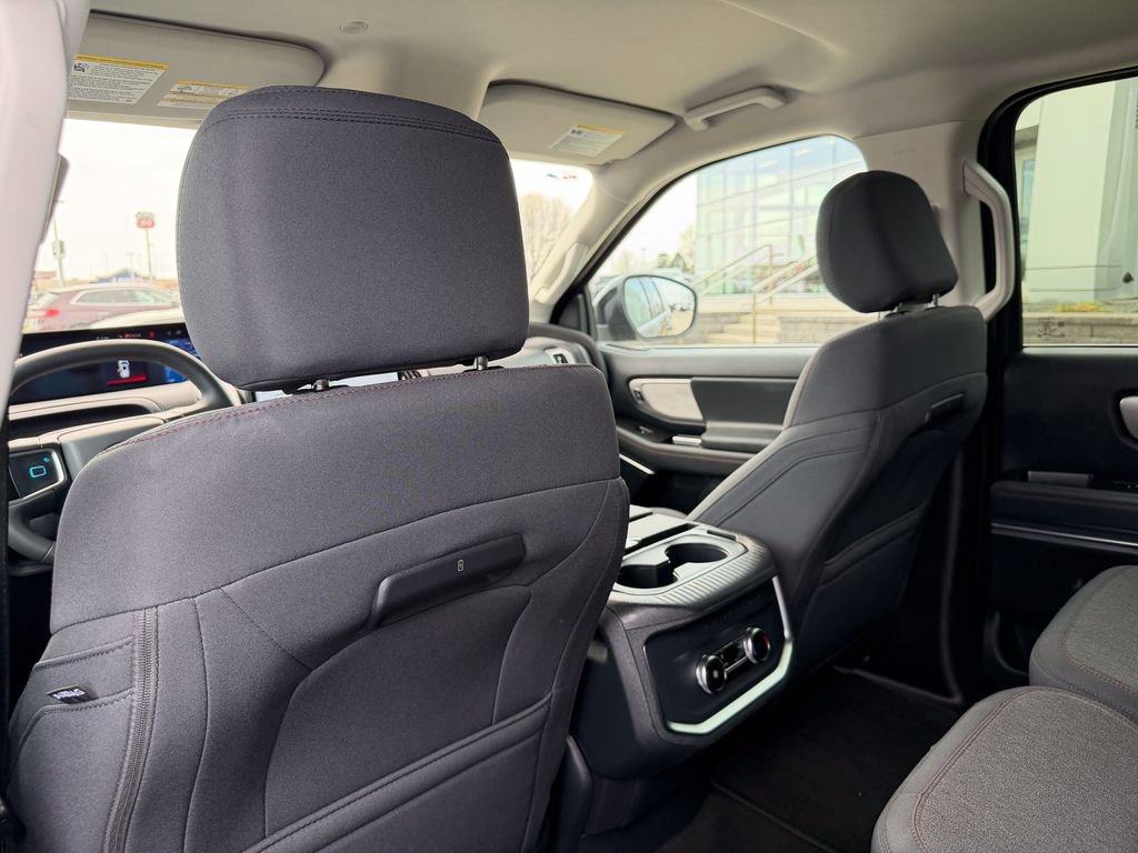 Certified 2025 Ford Expedition Active image 14
