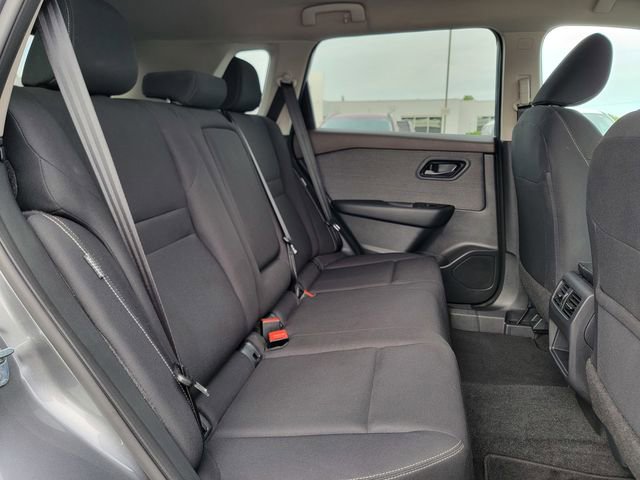 Used 2023 Nissan Rogue S AWD/4WD image 22