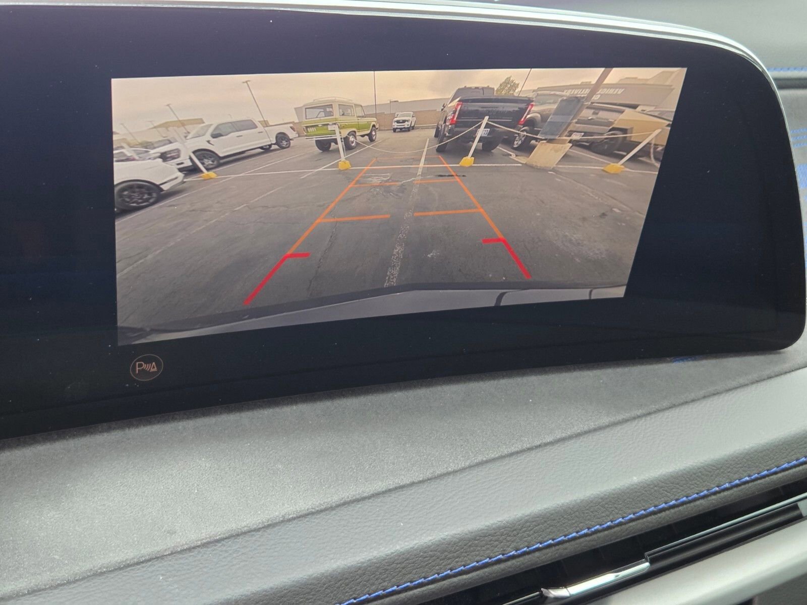 Used 2024 Cadillac XT4 Sport w/ Cold Weather Package image 21