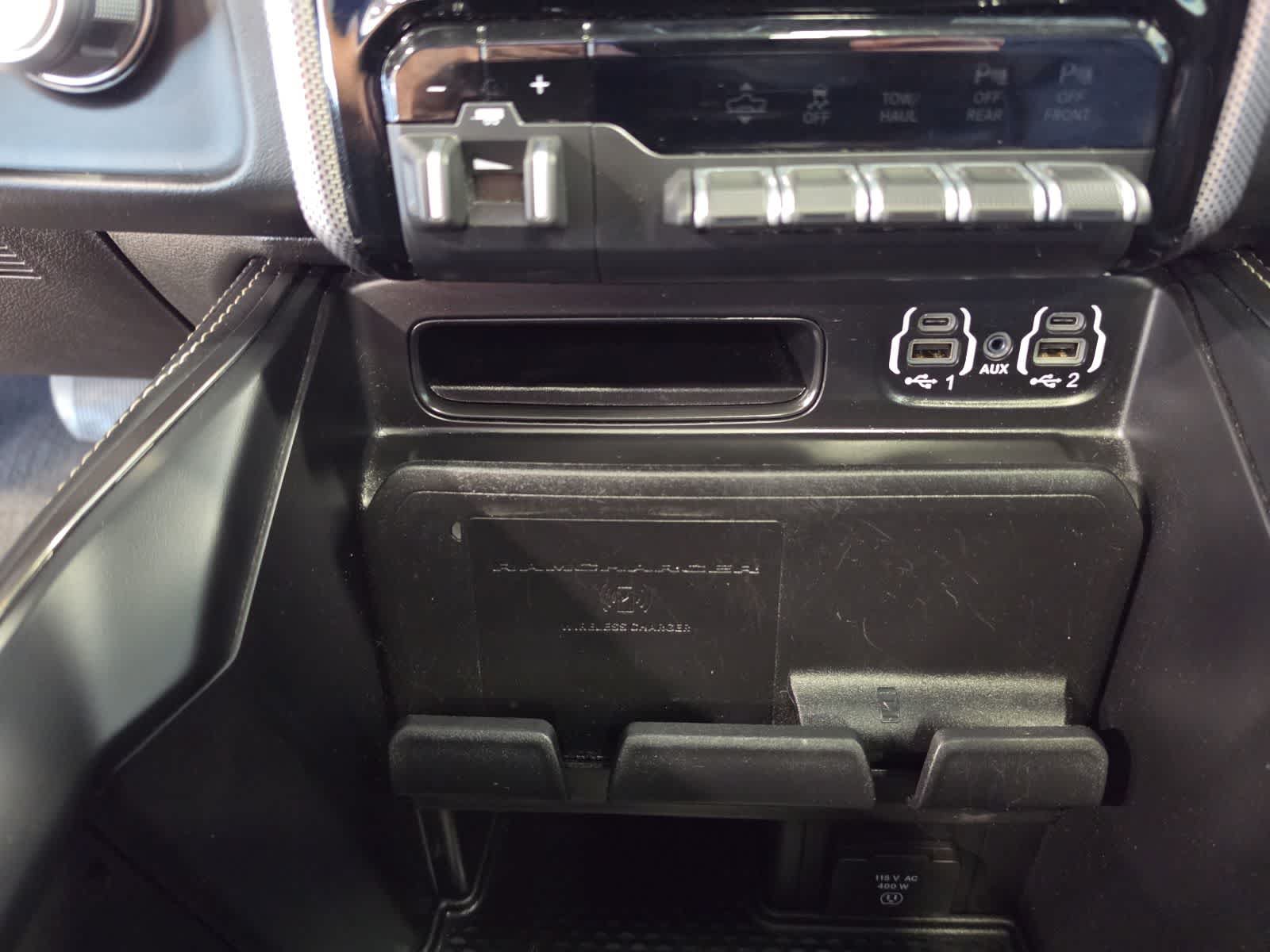 Used 2020 RAM 1500 Limited w/ Body-Colour Bumper Group AWD/4WD image 29