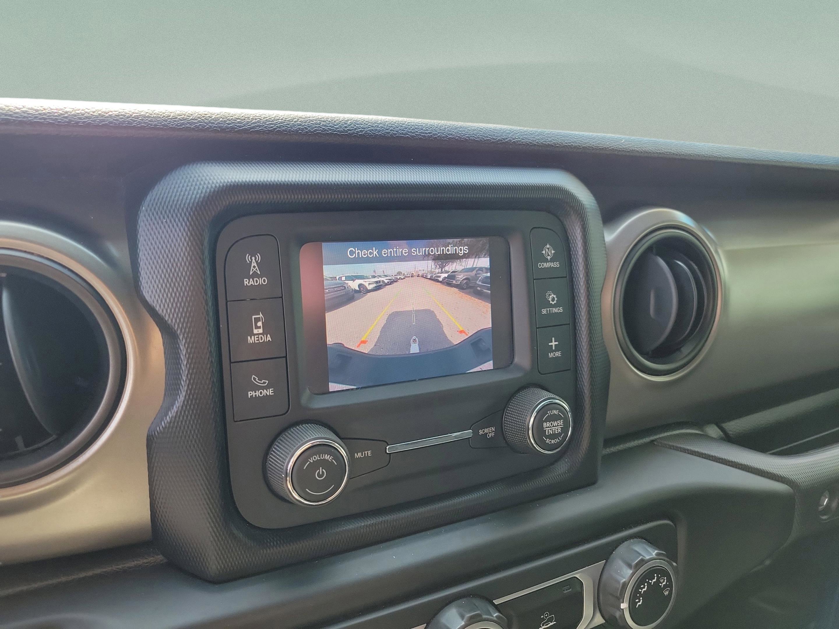 Used 2021 Jeep Gladiator Sport image 19