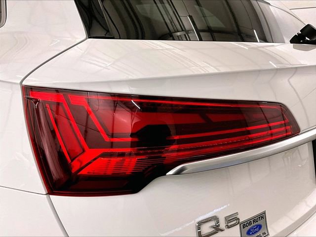 Used 2023 Audi Q5 2.0T Premium w/ Convenience Package AWD/4WD image 28