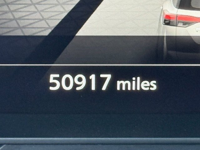 Used 2023 Nissan Pathfinder Platinum image 28