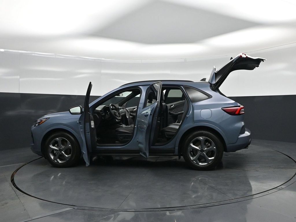 Certified 2024 Ford Escape ST-Line w/ Tech Pack #1 FWD image 37