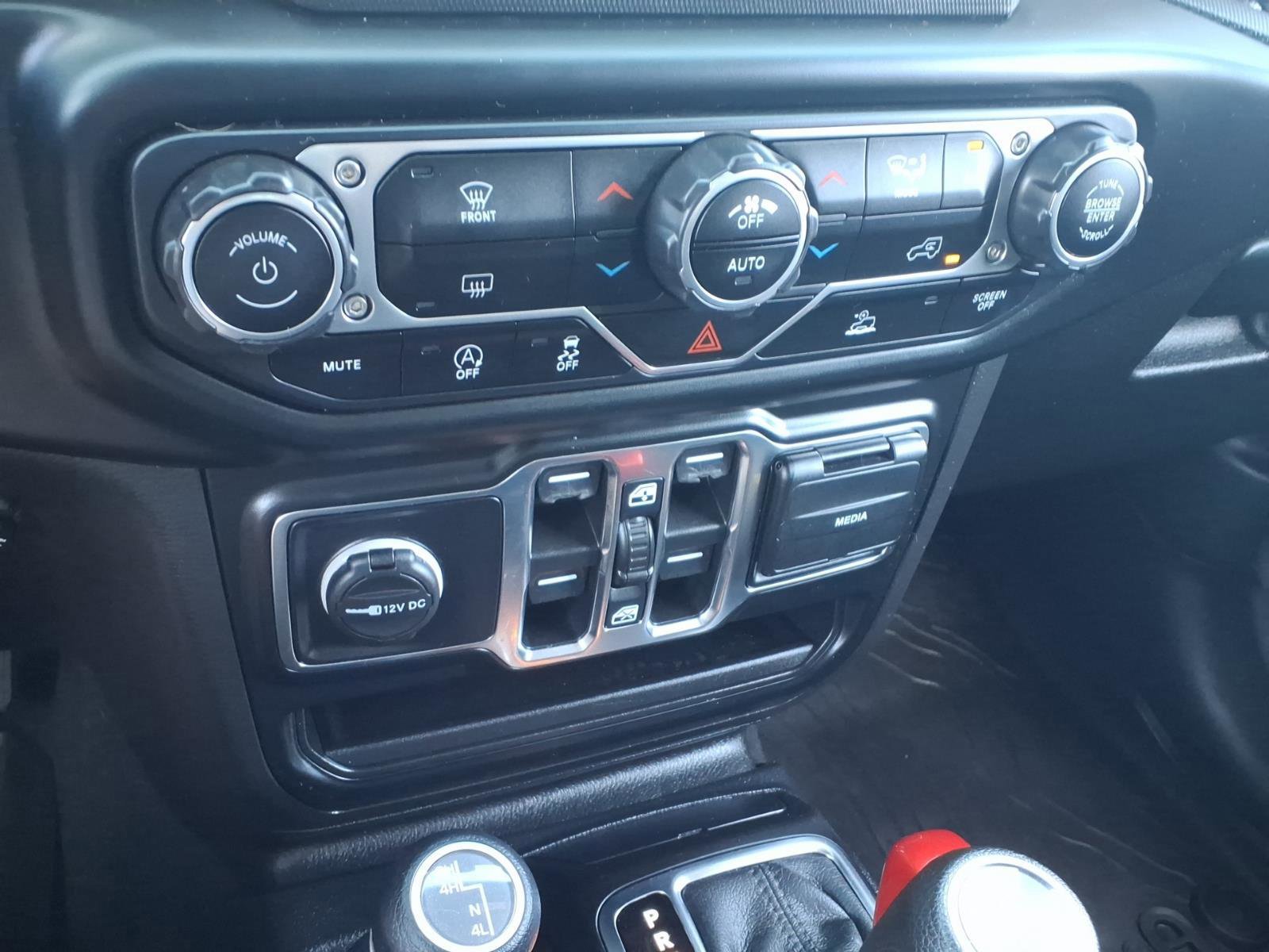 Used 2021 Jeep Gladiator Sport image 23