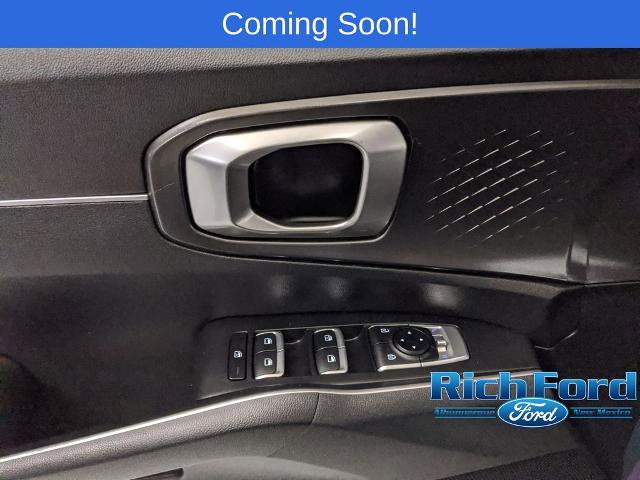 Used 2022 Kia Sorento LX AWD/4WD image 16