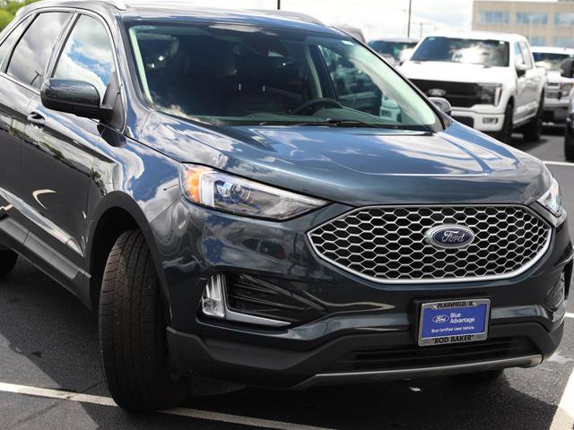 Certified 2024 Ford Edge SEL w/ Convenience Package AWD/4WD image 4