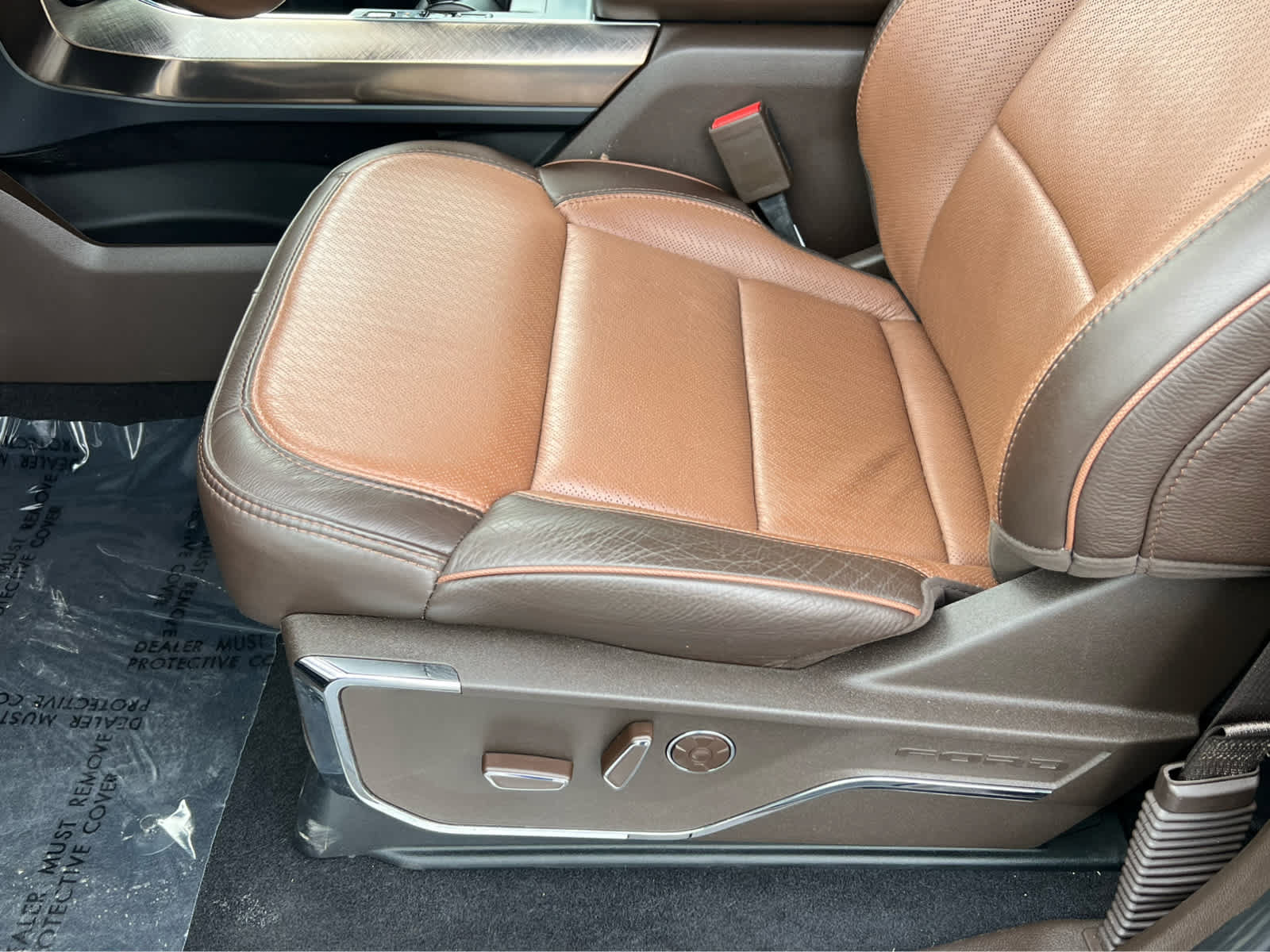 Certified 2025 Ford F150 King Ranch AWD/4WD image 32