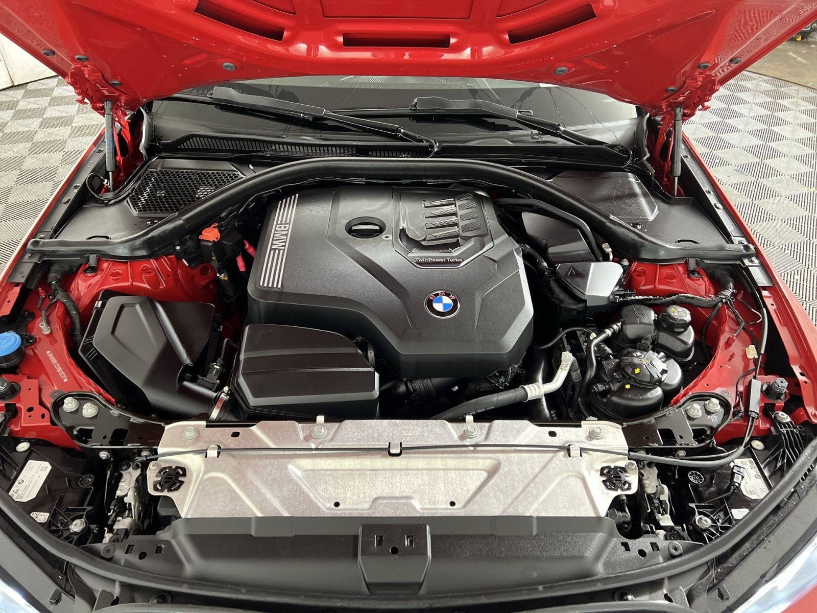 Used 2023 BMW 330i xDrive Sedan w/ Driving Assistance Package AWD/4WD image 28