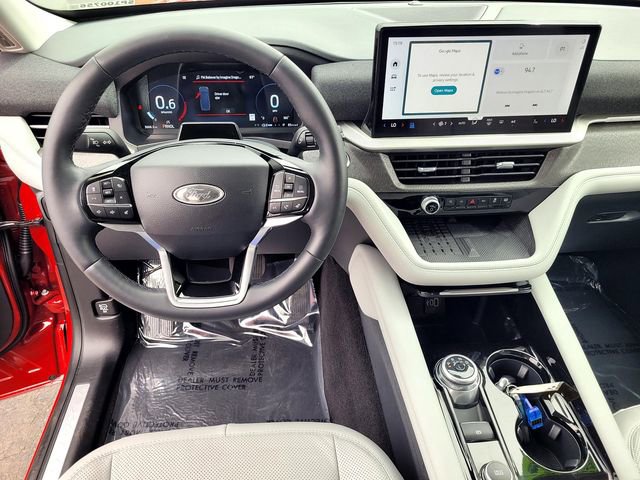 Certified 2025 Ford Explorer Platinum w/ Ultimate Package AWD/4WD image 9