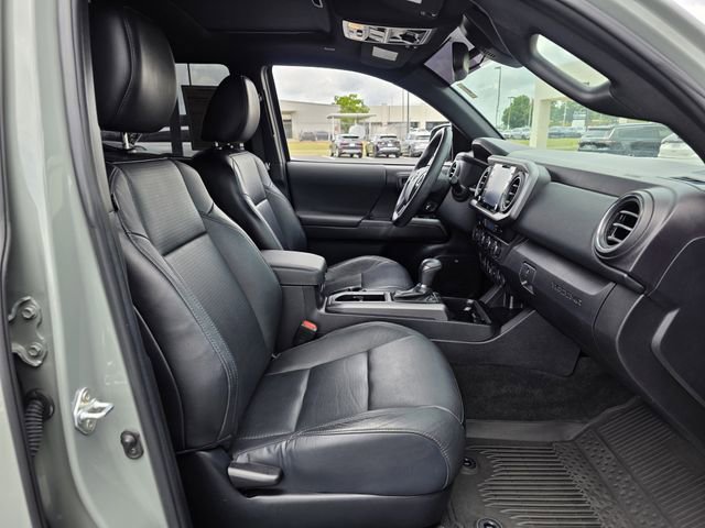 Used 2023 Toyota Tacoma TRD Off-Road w/ TRD Premium Off Road Package AWD/4WD image 26