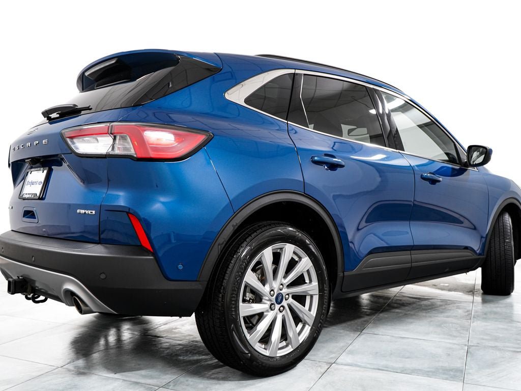 Certified 2022 Ford Escape Titanium w/ Titanium Elite Package AWD/4WD image 7