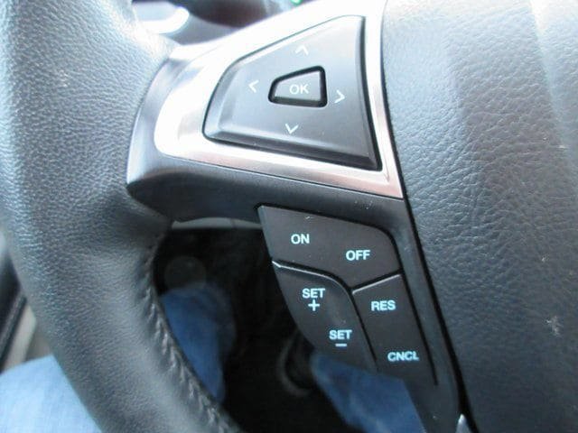 Certified 2024 Ford Edge Titanium AWD/4WD image 15