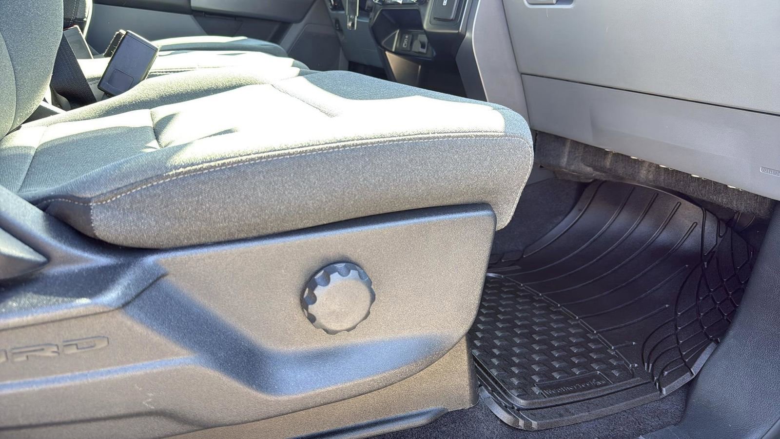 Certified 2025 Ford F150 XLT w/ Equipment Group 301A Standard image 26