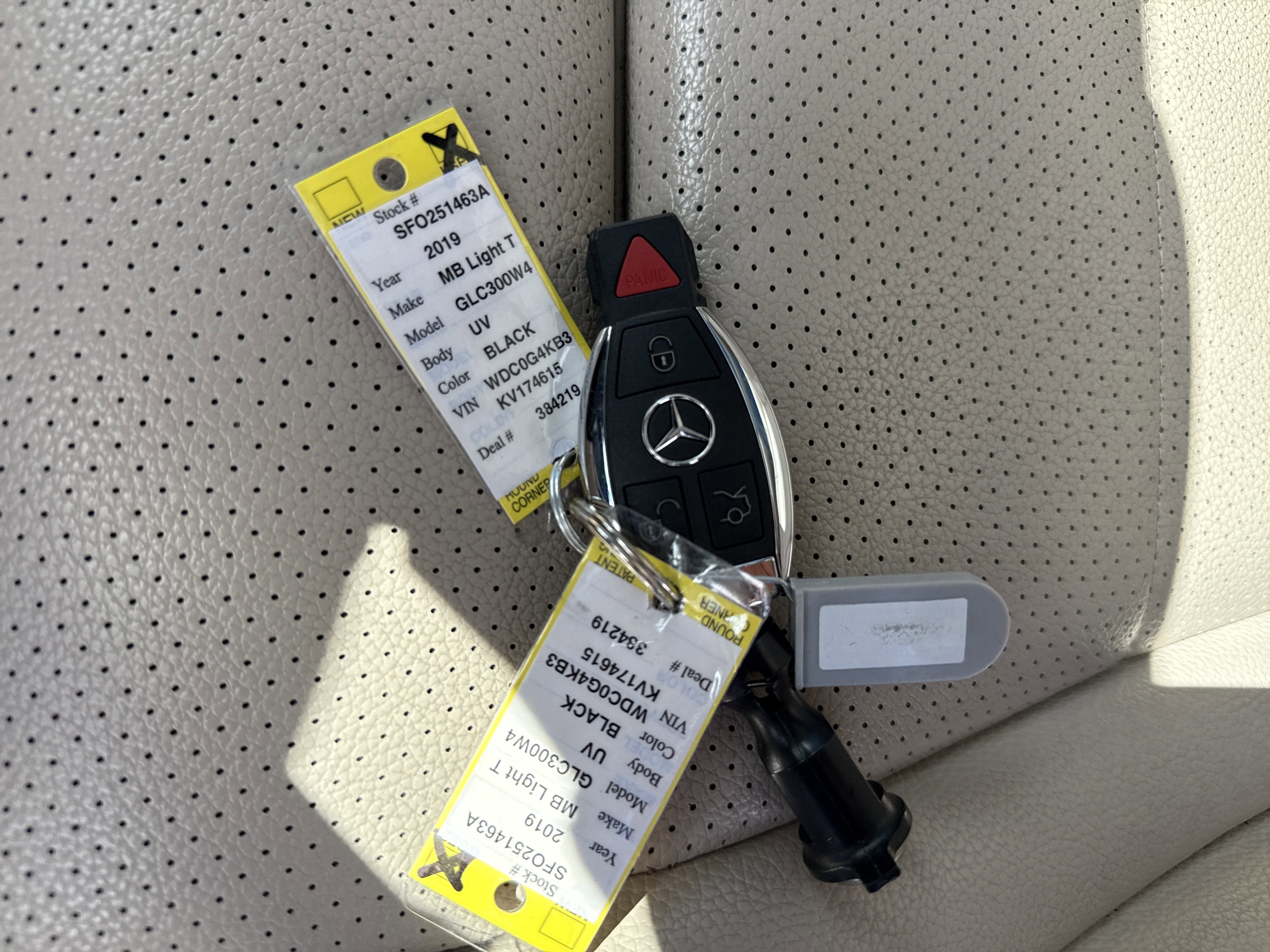Used 2019 Mercedes-Benz GLC 300 4MATIC image 30