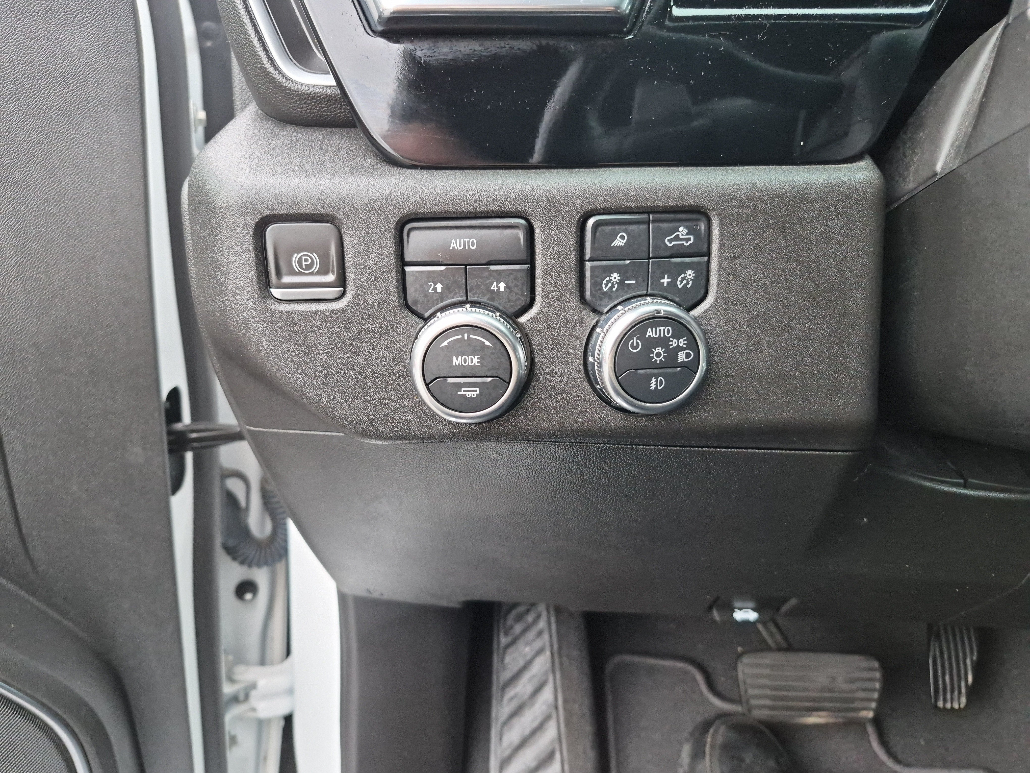 Used 2023 GMC Sierra 1500 SLT w/ SLT Convenience Package AWD/4WD image 23