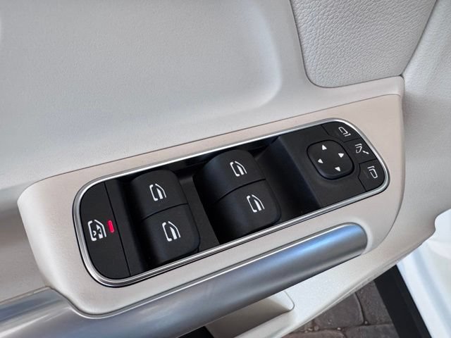 Used 2025 Mercedes-Benz GLA 250 image 10