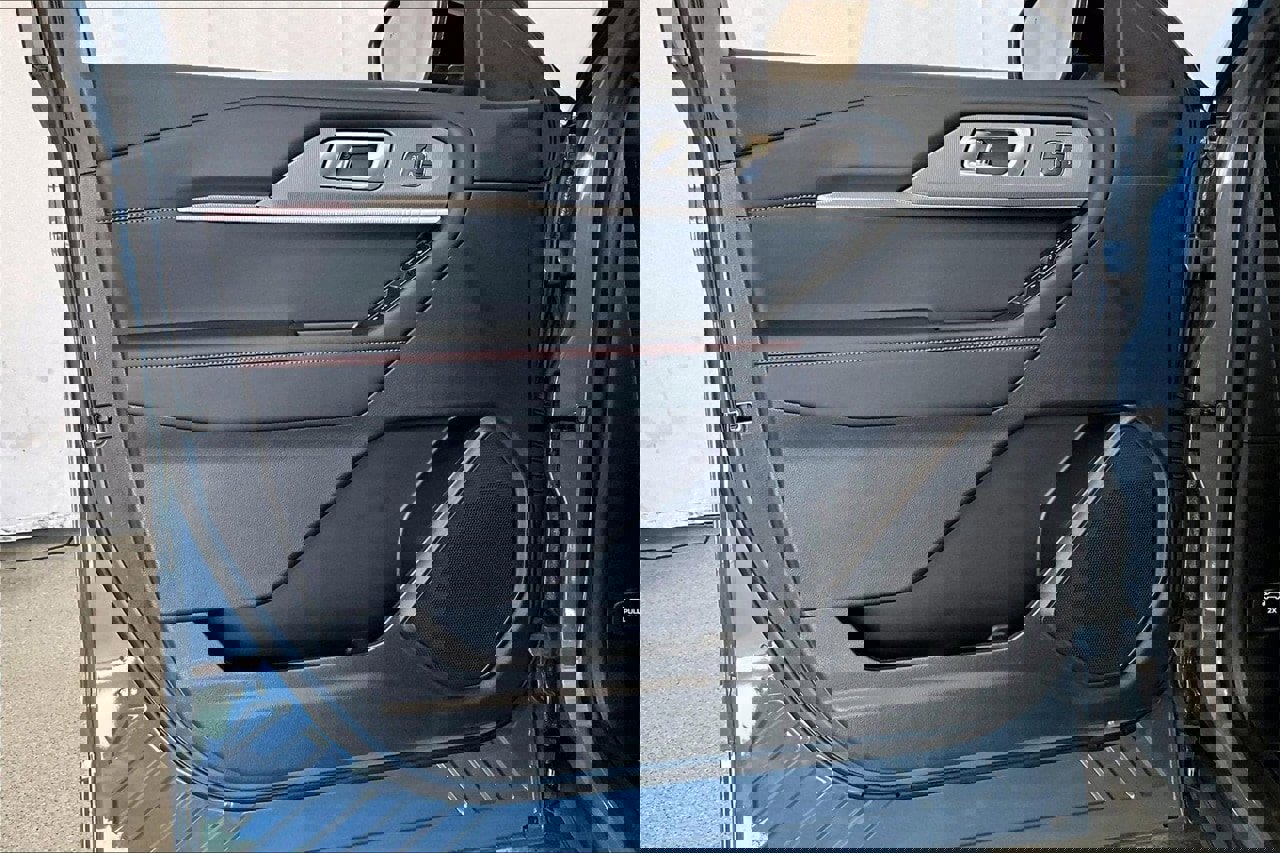 Certified 2025 Ford Explorer ST image 26