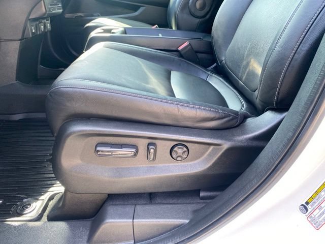 Used 2023 Honda Odyssey Touring image 14