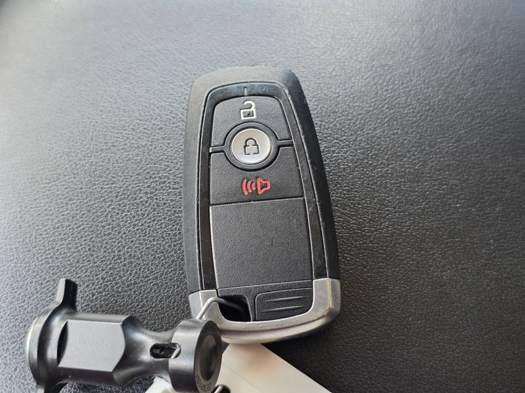 Certified 2024 Ford Edge SEL AWD/4WD image 20