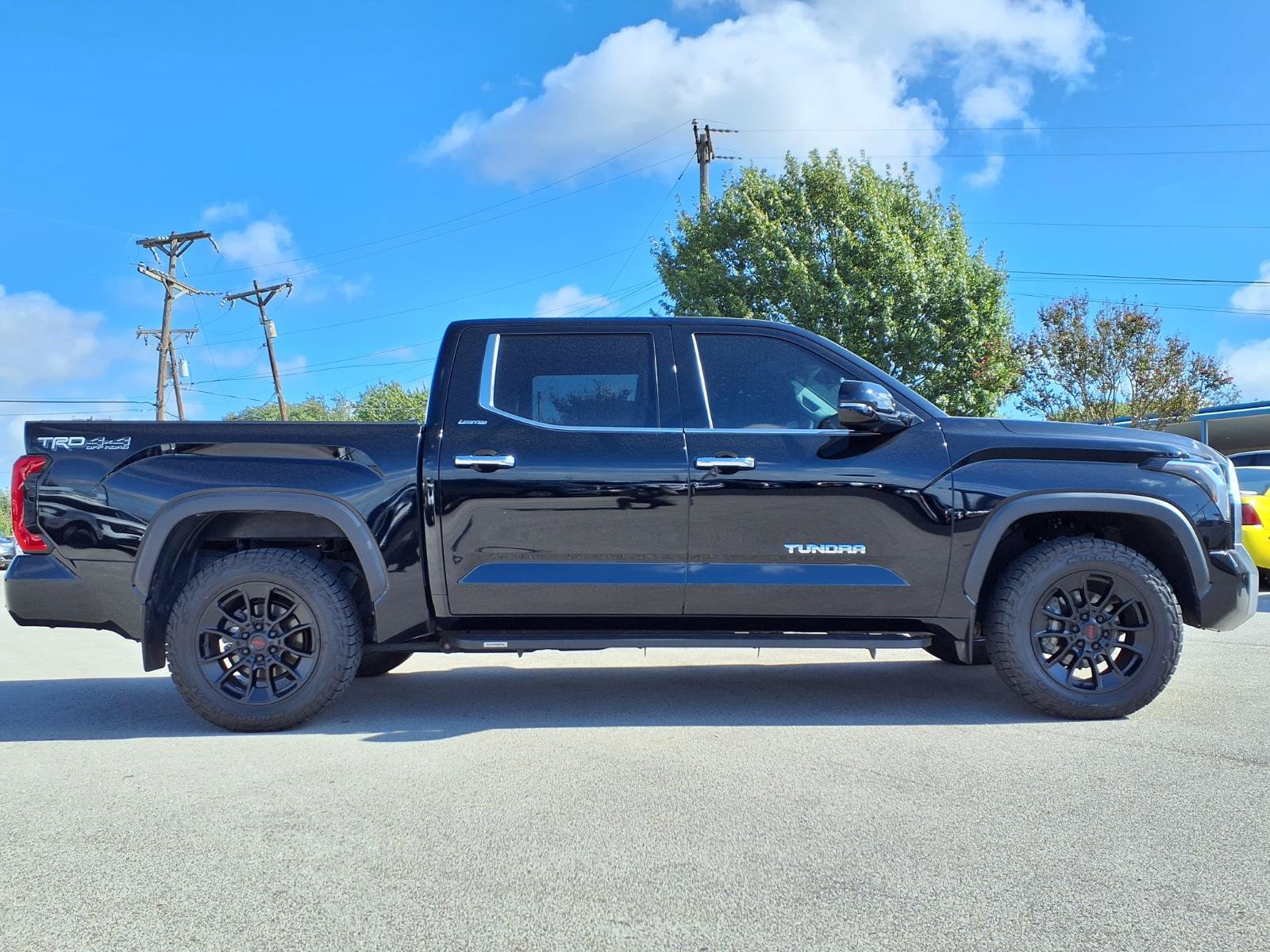 Used 2023 Toyota Tundra Limited w/ TRD Off-Road Package AWD/4WD image 4