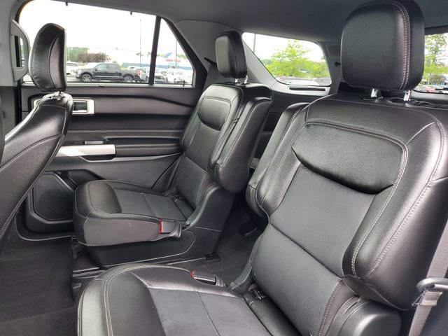Certified 2023 Ford Explorer Limited w/ Equipment Group 301A AWD/4WD image 34