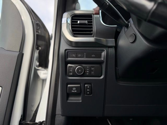 Certified 2022 Ford F150 Lariat w/ Equipment Group 502A High image 29