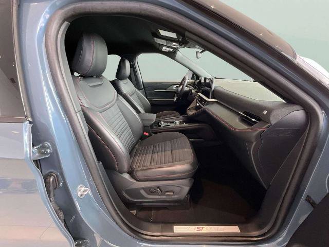 Certified 2025 Ford Explorer ST-Line AWD/4WD image 20
