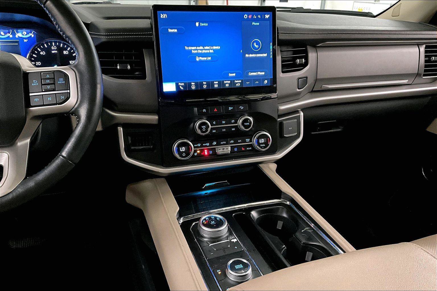 Certified 2022 Ford Expedition XLT image 6