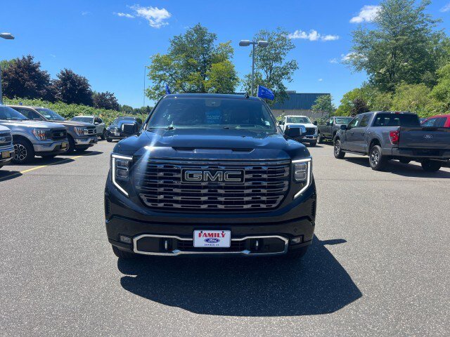 Used 2022 GMC Sierra 1500 Denali Ultimate AWD/4WD image 2