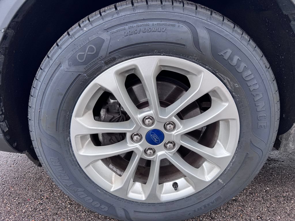 Certified 2022 Ford Escape SE AWD/4WD image 9