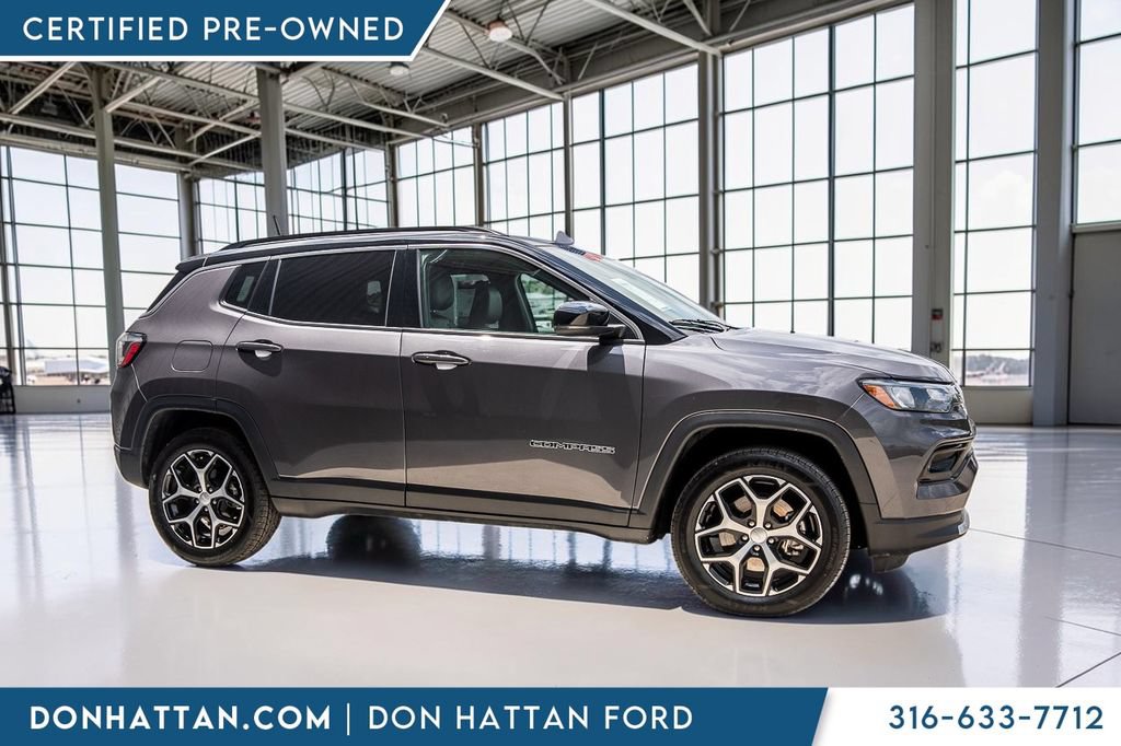Used 2024 Jeep Compass Limited AWD/4WD image 31