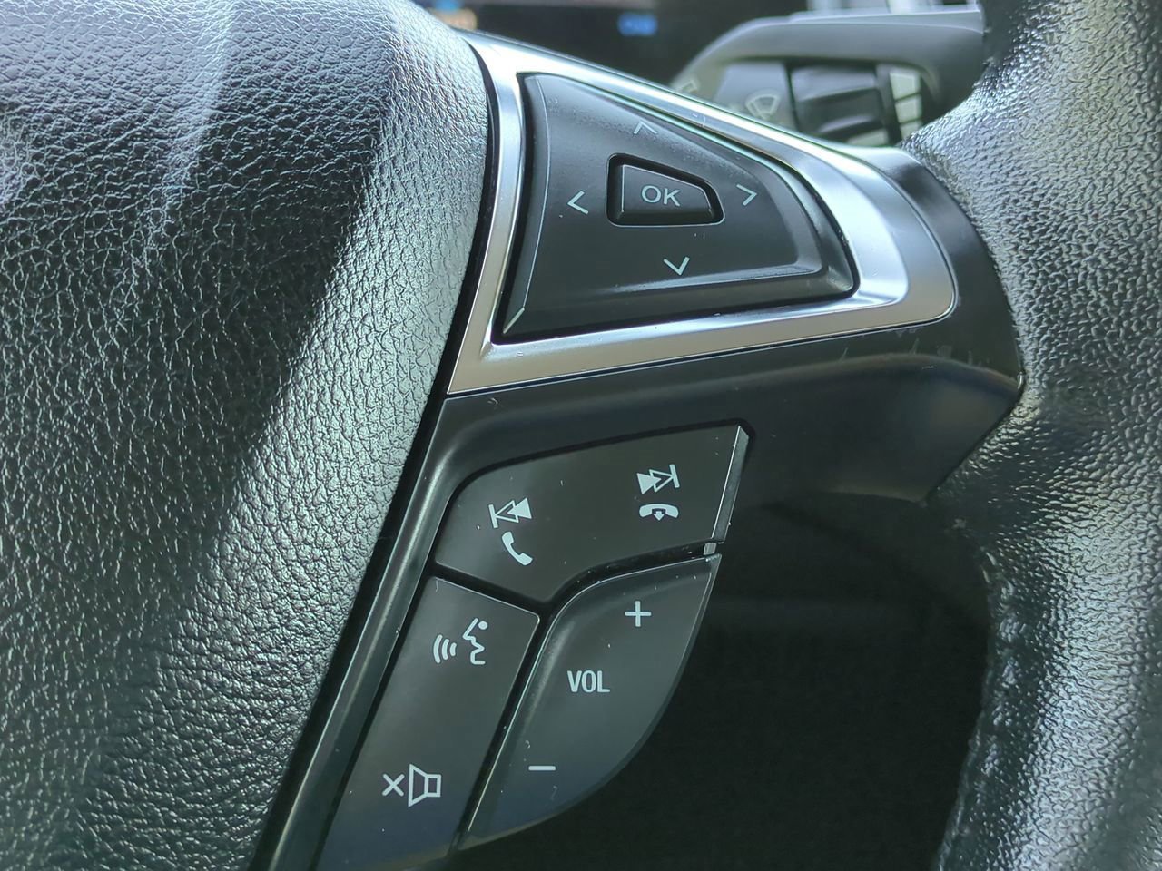 Certified 2022 Ford Edge SEL image 25