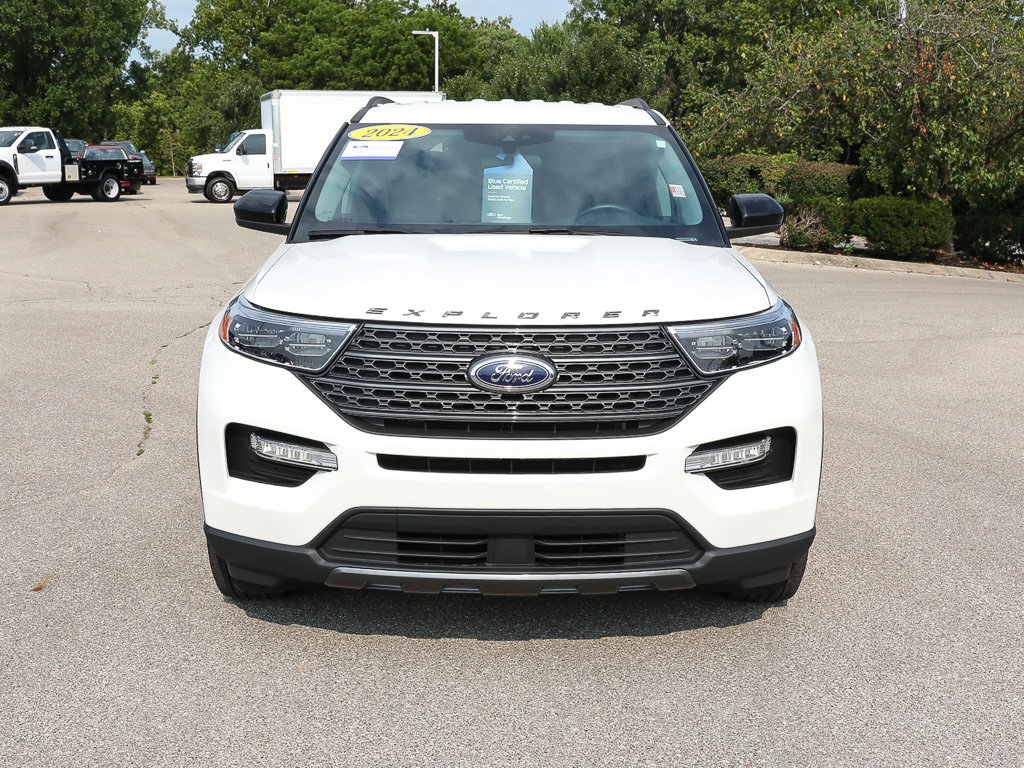 Certified 2024 Ford Explorer XLT w/ Equipment Group 202A AWD/4WD image 10
