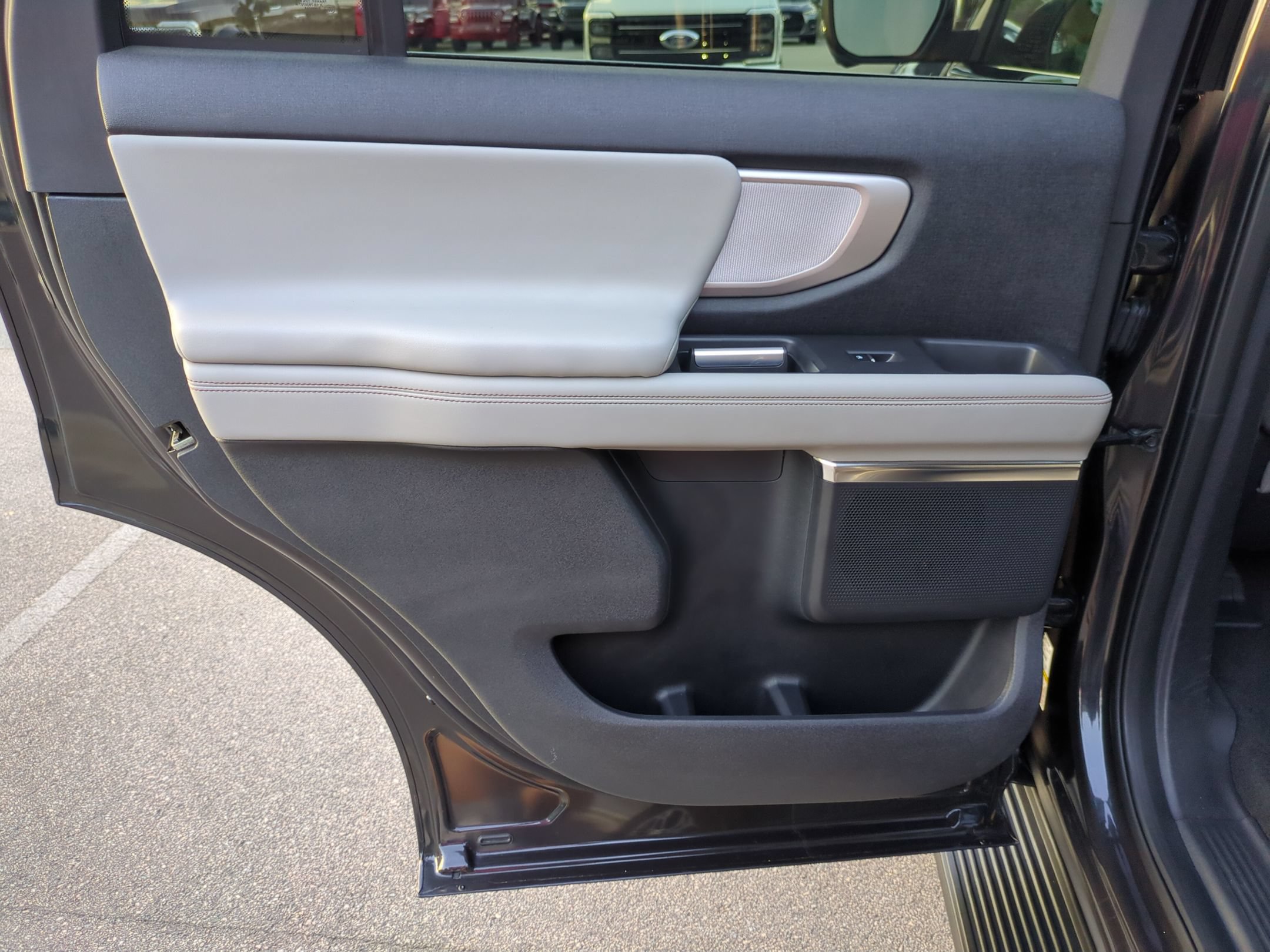 Certified 2025 Ford Expedition Active RWD image 29