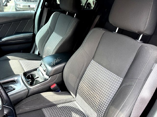 Used 2022 Dodge Charger SXT w/ Blacktop Package RWD image 11