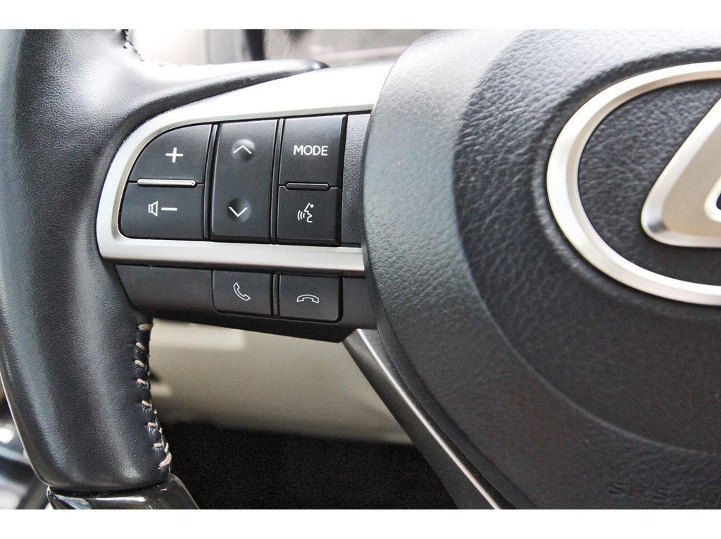 Used 2023 Lexus GX 460 Luxury w/ Sport Design Package image 19