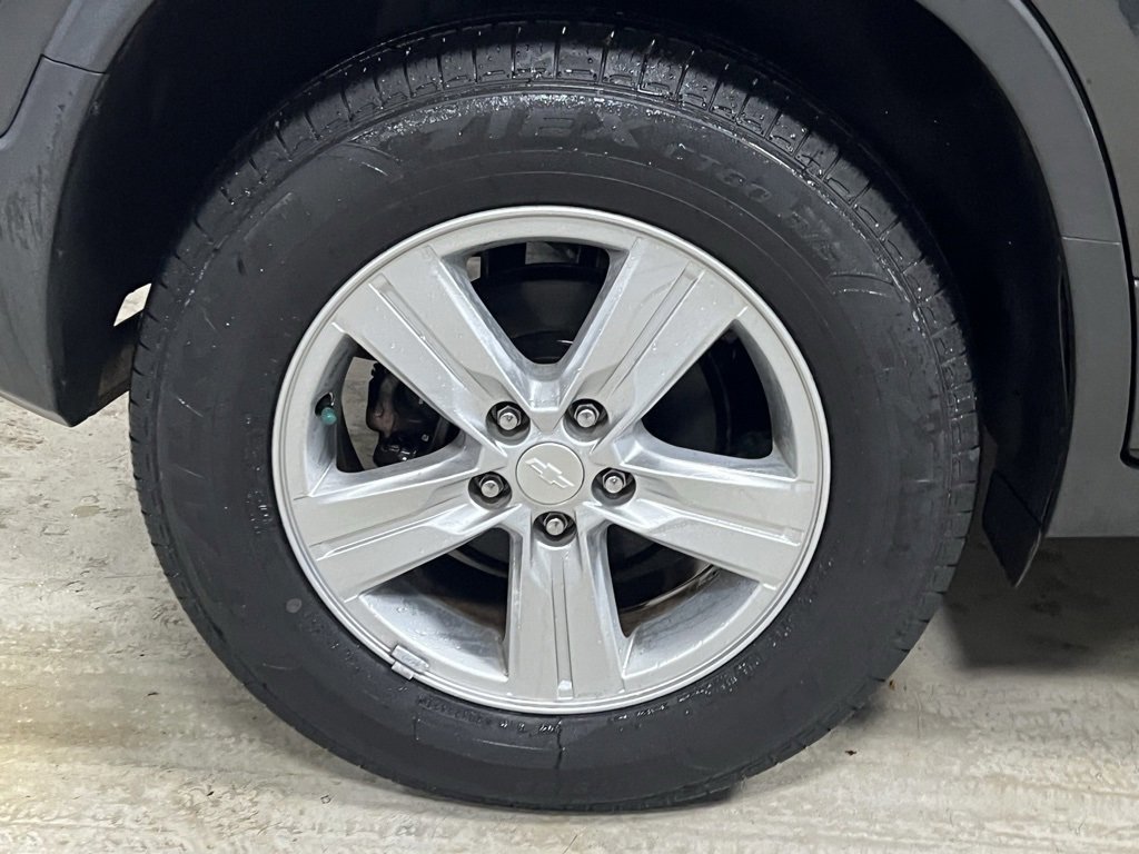 Used 2017 Chevrolet Trax LT w/ LT Convenience Package image 14