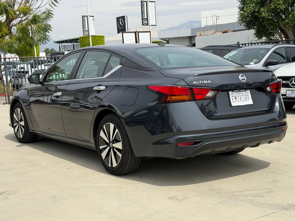 Used 2022 Nissan Altima 2.5 SV FWD image 9